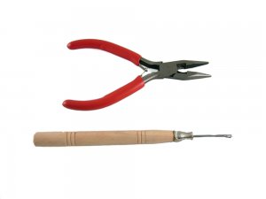 A Straight Plier andA Needle for Human Hair Extensions